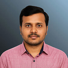 Headshot of Harshawardhan Patil.