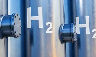 A group of pipes with the word H2 on them